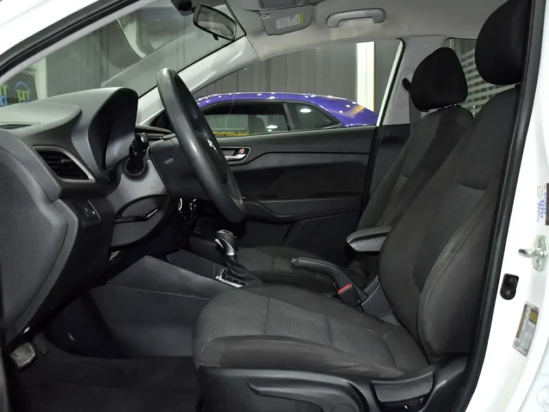 2022 Hyundai Accent Comfort 1.6-litre 4-Cylinder Petrol Engine White Black Sedan