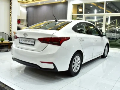 2022 Hyundai Accent Comfort 1.6-litre 4-Cylinder Petrol Engine White Black Sedan