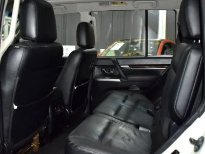 2012 Mitsubishi Pajero GLS 3.8 Litres V6 Petrol Engine White Black SUV GCC Specs