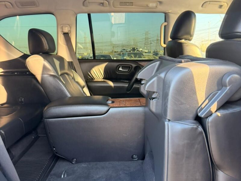 2021 NISSAN ARMADA SL 5.6 Litres V8 VVT Petrol Engine Grey Black SUV American Specs