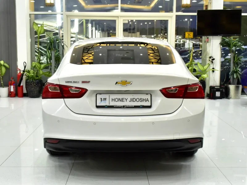 2021 Chevrolet Malibu LS 1.5 Litres Turbo 4-cylinder Petrol Engine White Grey Sedan GCC