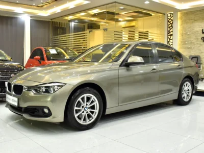 2016 BMW 3-Series 318i 1.5-liter Turbocharged 3-cylinder Engine Brown Black Sedan GCC