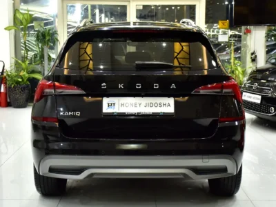 2023 Skoda Kamiq Ambition 1.6-litre 4-Cylinder Petrol Engine Black Crossover GCC Specs