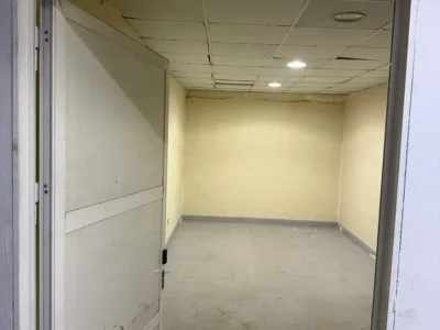 260 SQ FT Warehouse Ground Floor Storage Space for Rent Partitioned Units Available