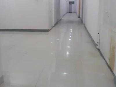 EFFICIENT STORAGE WAREHOUSE ON GROUND FLOOR WITH CLEAN INTERIOR AND PRACTICAL USAGE SPACE