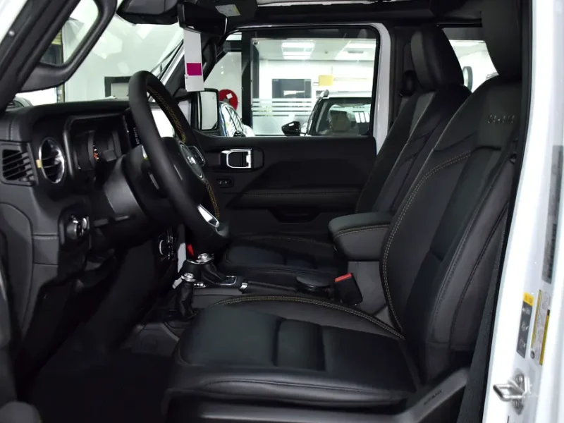 2024 Jeep Wrangler Sahara 2.0L Turbocharged Inline 4-cylinder Engine White Black SUV GCC