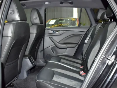 2023 Skoda Kamiq Ambition 1.6-litre 4-Cylinder Petrol Engine Black Crossover GCC Specs