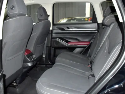 2024 Haval H6 Medium 2.0-liter Turbocharged 4-cylinder Engine Black SUV GCC Specs
