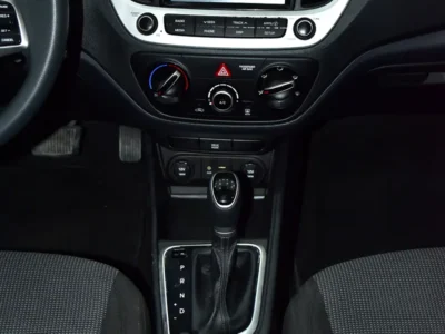 2022 Hyundai Accent Comfort 1.6-litre 4-Cylinder Petrol Engine White Black Sedan