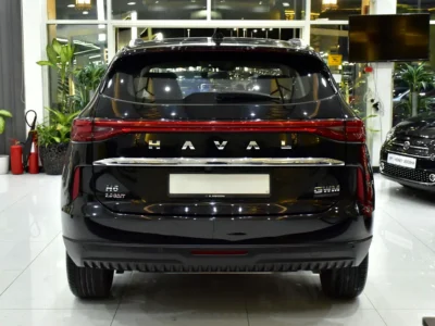 2024 Haval H6 Medium 2.0-liter Turbocharged 4-cylinder Engine Black SUV GCC Specs