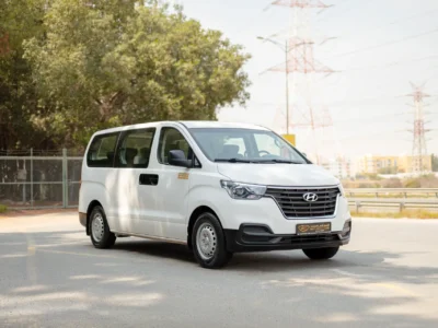 2021 Hyundai H1 12-Seater Wagon 2.5L 4 Cylinders Petrol Engine White Grey Van GCC