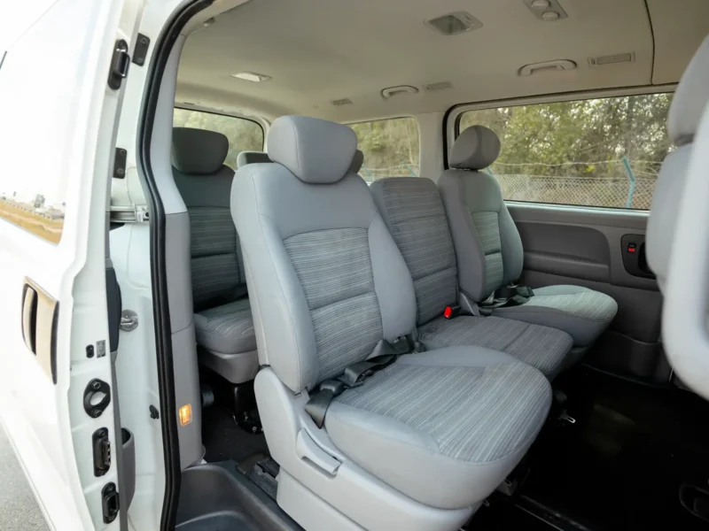 2021 Hyundai H1 12-Seater Wagon 2.5L 4 Cylinders Petrol Engine White Grey Van GCC