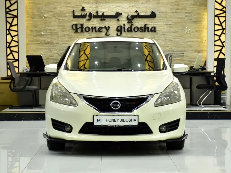 2016 Nissan Tiida SL Plus 1.8-liter 4-cylinder Petrol Engine White Beige Hatchback GCC Specs