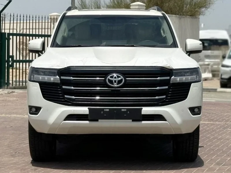 2024 Toyota Land Cruiser GXR 4.0 Litres Petrol V6 Engine White Beige SUV GCC Specs