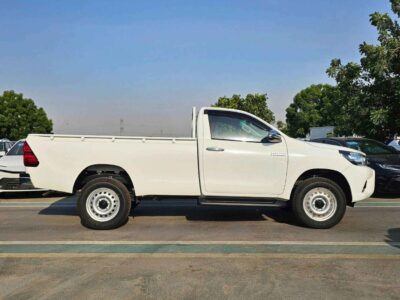 2026 Toyota Hilux SINGLE CABIN 2.4L 4 Cylinder DIESEL Engine M/T White Red Pickup Truck GCC