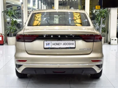 2024 Geely Emgrand GS 1.5-liter Naturally Aspirated 4-cylinder Engine Gold Beige Sedan GCC