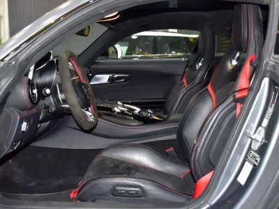 2016 Mercedes-Benz AMG GT S 4.0-liter Twin-Turbocharged V8 Engine Grey Black Sports Car
