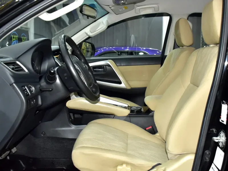 2021 Mitsubishi Montero Sport GLS 2WD 3.0-liter V6 Petrol Engine Black beige SUV GCC Specs