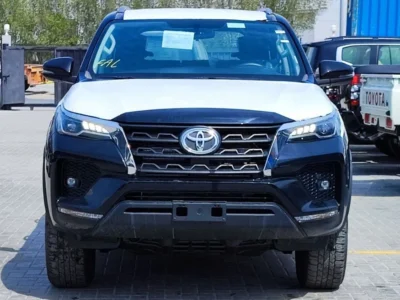 2026 Toyota Fortuner 2.4 Litres V4 Diesel Engine Black Grey SUV GCC Specs