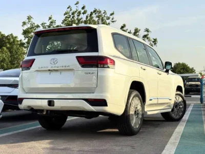 2026 Toyota Land Cruiser GXR 4.0 Litres Petrol V6 Engine White Beige SUV GCC Specs High Option