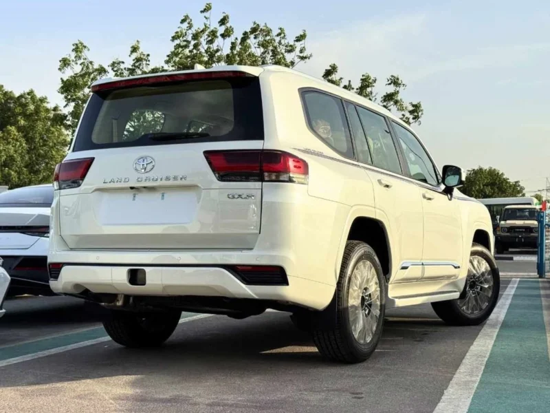 2026 Toyota Land Cruiser GXR 4.0 Litres Petrol V6 Engine White Beige SUV GCC Specs High Option
