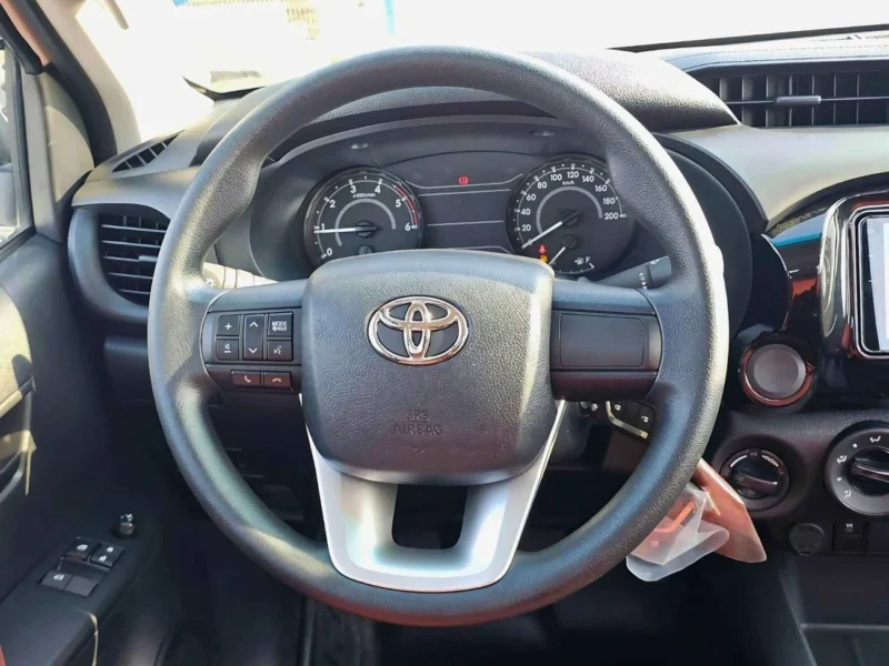 2026 Toyota Hilux SINGLE CABIN 2.4L 4 Cylinder DIESEL Engine M/T White Red Pickup Truck GCC