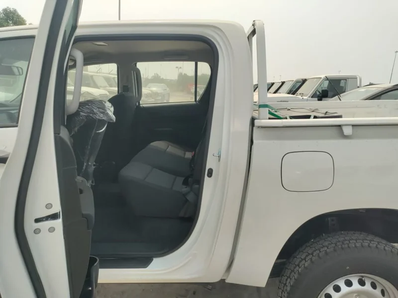 2026 Toyota Hilux NARROW BODY BASIC 2.4L 4 Cylinder DIESEL Engine M/T White Grey Pickup Truck