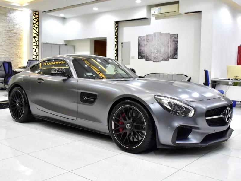 2016 Mercedes-Benz AMG GT S 4.0-liter Twin-Turbocharged V8 Engine Grey Black Sports Car