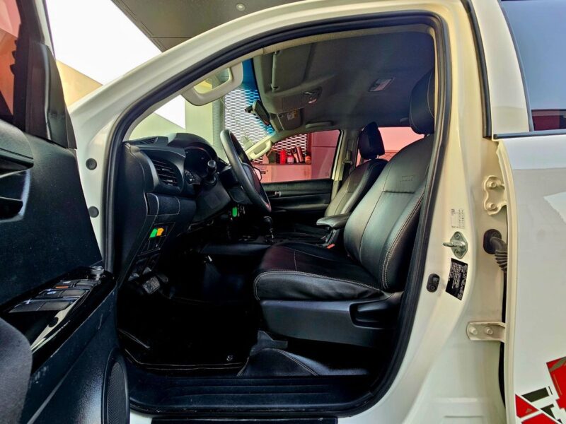 2023 Toyota Hilux ADVENTURE 2.4 Litre 4 Cylinders Diesel Engine White Black Pickup Truck GCC