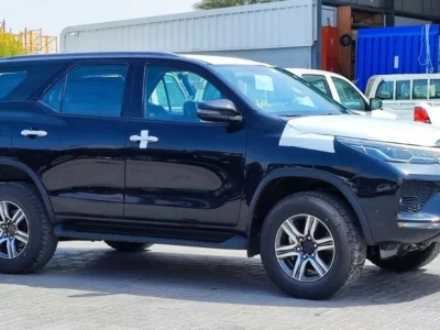 2026 Toyota Fortuner 2.7 Litres V4 Petrol Engine Black Grey SUV GCC Specs