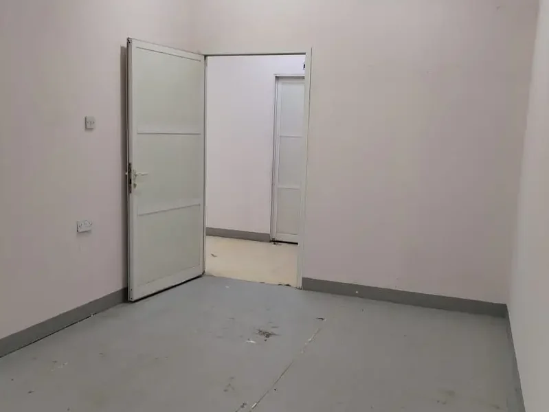 Mezzanine Floor Low Budget Warehouse Ready to Move