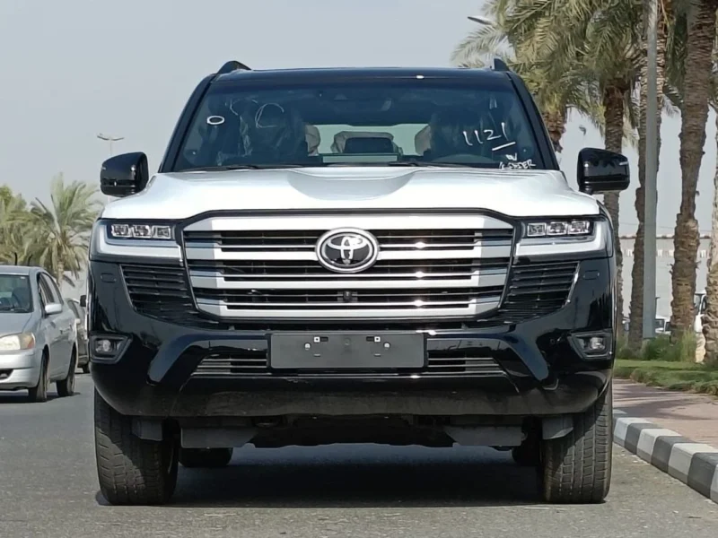 2022 Toyota Land Cruiser VX 3.3 Litres V6 Diesel Engine Black SUV GCC Specs Automatic