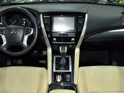 2021 Mitsubishi Montero Sport GLS 2WD 3.0-liter V6 Petrol Engine Black beige SUV GCC Specs