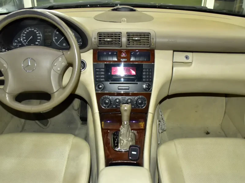 2007 Mercedes-Benz C-Class C180 Kompressor 1.8L Supercharged 4-Cylinder Petrol Black Beige Sedan