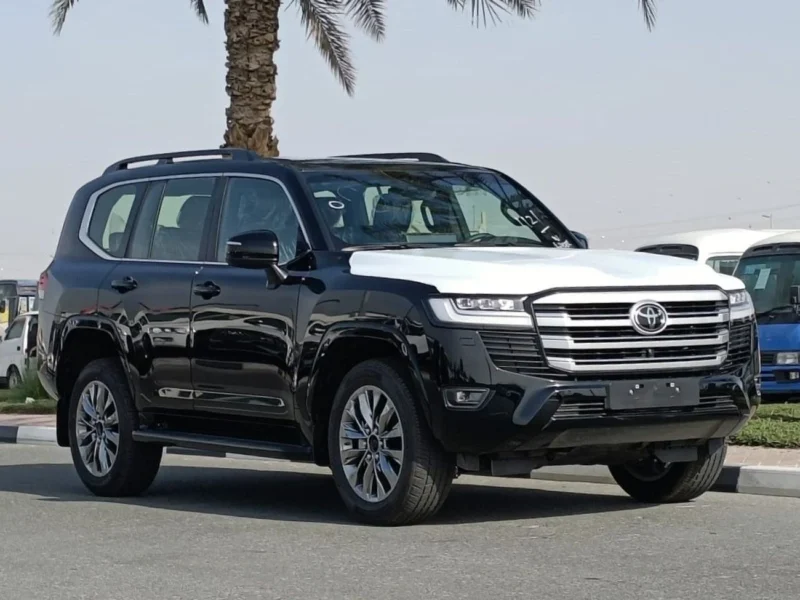 2022 Toyota Land Cruiser VX 3.3 Litres V6 Diesel Engine Black SUV GCC Specs Automatic
