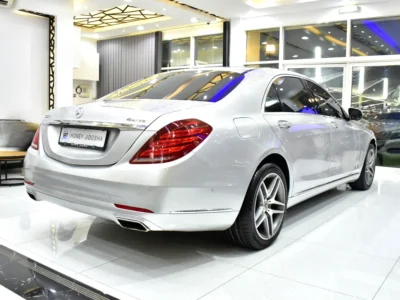 2016 Mercedes-Benz S 550 4.7 Litres Twin-Turbo V8 Petrol Engine Silver Black Sedan American Specs