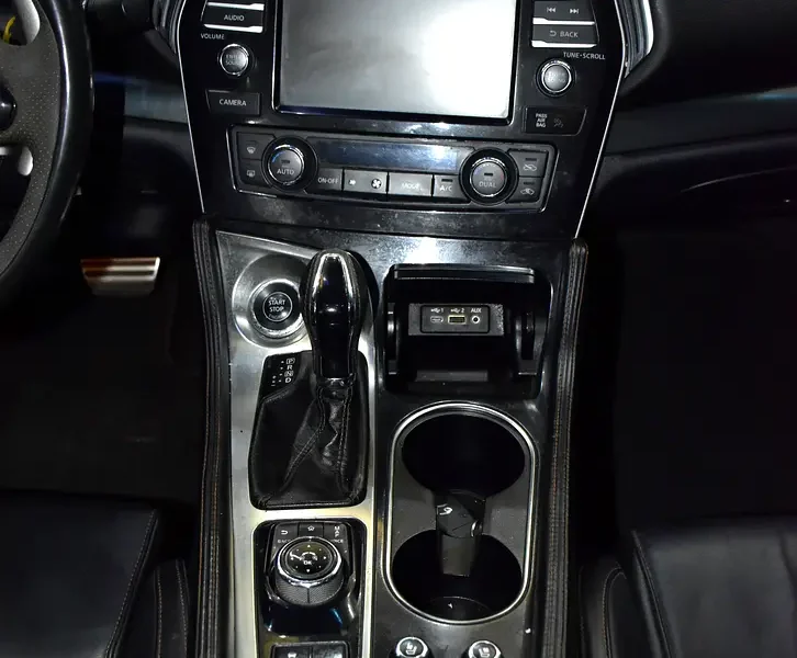2020 Nissan Maxima SR 3.5-liter V6 Petrol Engine Black Sedan American Specs