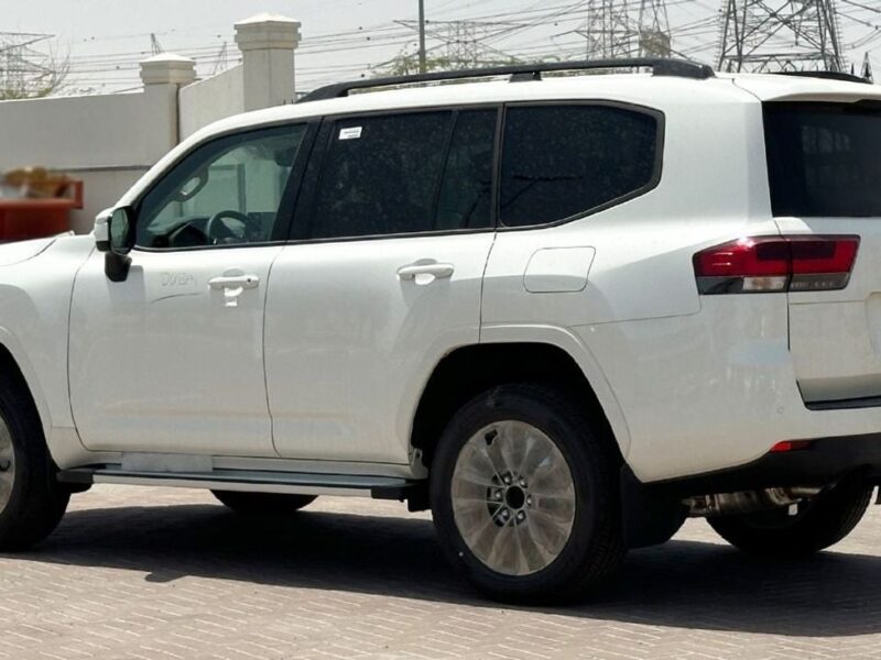 2024 Toyota Land Cruiser GXR 4.0 Litres Petrol V6 Engine White Beige SUV GCC Specs