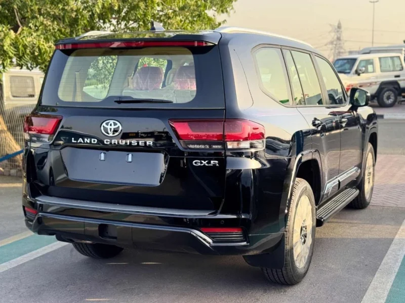 2026 Toyota Land Cruiser GXR 4.0 Litres Petrol V6 Engine Black Beige SUV GCC Specs High Option