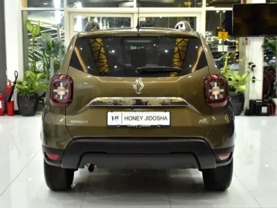 2020 Renault Duster 1.6-litre 4-cylinder Petrol Engine Brown Beige Crossover GCC Specs