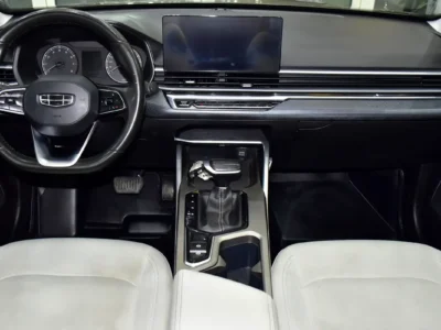2024 Geely Emgrand GS 1.5-liter Naturally Aspirated 4-cylinder Engine Gold Beige Sedan GCC