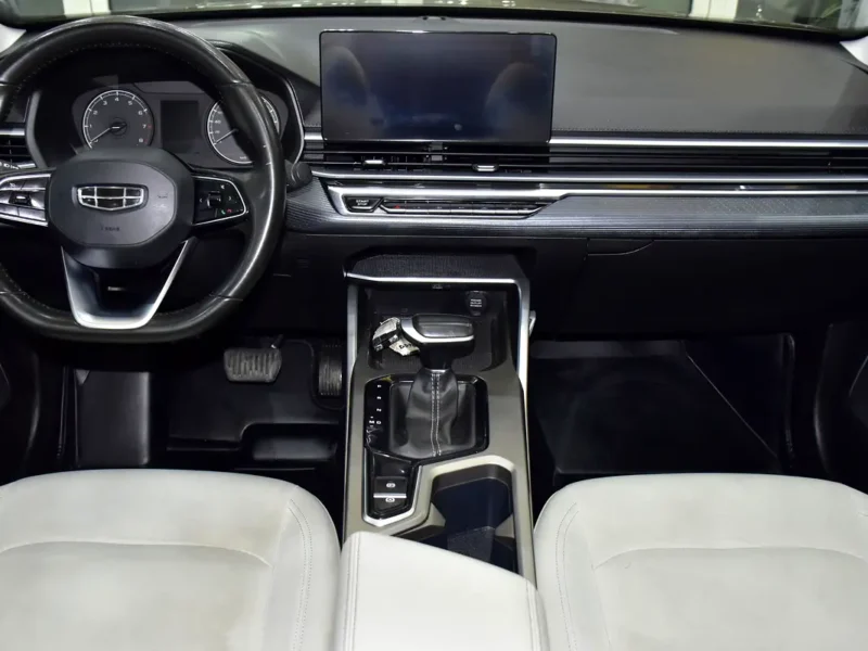 2024 Geely Emgrand GS 1.5-liter Naturally Aspirated 4-cylinder Engine Gold Beige Sedan GCC