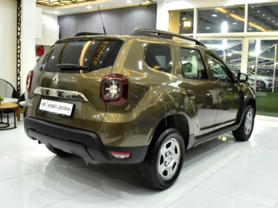 2020 Renault Duster 1.6-litre 4-cylinder Petrol Engine Brown Beige Crossover GCC Specs