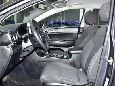 2017 Kia Sportage EX 2.4-liter 4-cylinder Petrol Engine Grey Black SUV GCC Specs