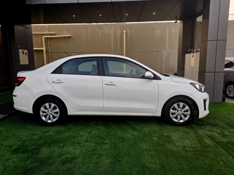 2023 Kia Pegas EX 1.4 Litres V4 Petrol Engine White Grey Sedan GCC Specs LADY DRIVEN