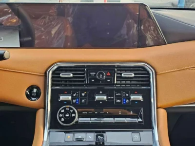 2026 Nissan Patrol SE PLATINUM 3.8-liter V6 Petrol Engine Black Brown SUV GCC Specs