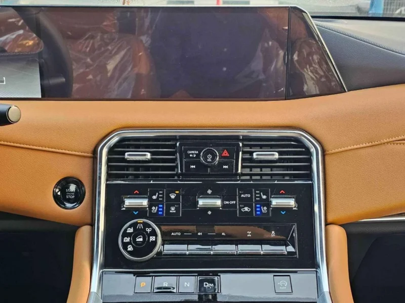 2026 Nissan Patrol SE PLATINUM 3.8-liter V6 Petrol Engine Black Brown SUV GCC Specs