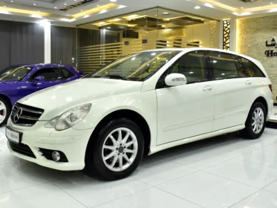 2009 Mercedes-Benz R-Class R 350 4MATIC 3.5-liter V6 Petrol Engine White Beige Wagon GCC