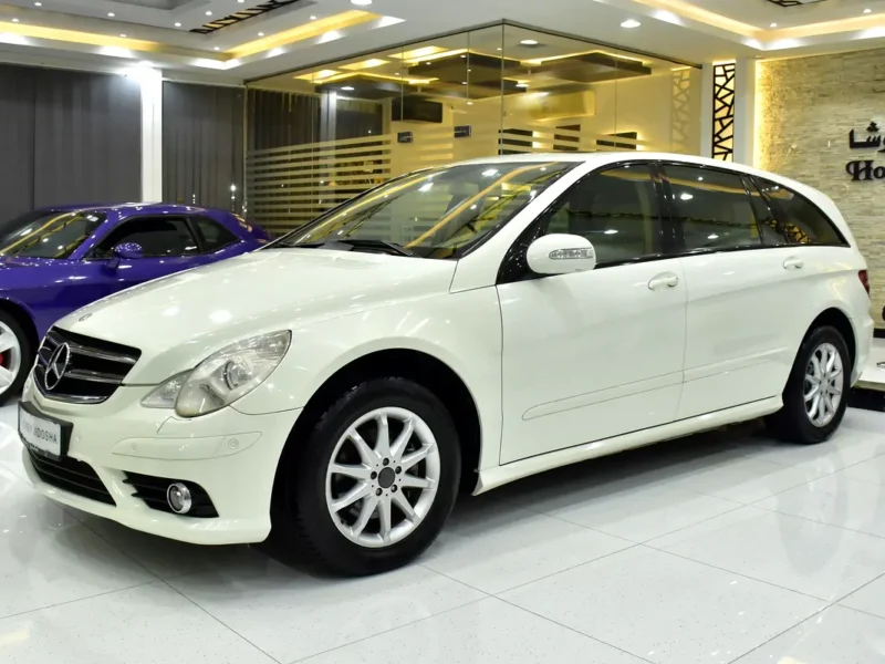 2009 Mercedes-Benz R-Class R 350 4MATIC 3.5-liter V6 Petrol Engine White Beige Wagon GCC