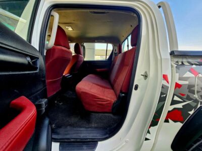 2021 Toyota Hilux 2.7 Liters 4 Cylinder Petrol Engine White Red Pickup Truck GCC Specs